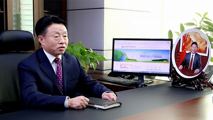 1528247472243782ZAXv.jpg 陕西省人大常委会环资工委副主任、BETVLCTOR伟德国际1946集团董事长、党委书记 熊良虎.jpg